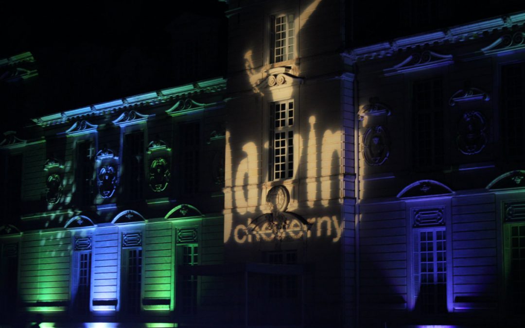 festival jazzin' cheverny lumières sur la facade du chateau